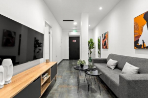 Modern renovated 1 bedroom apartment w Bomb Shelter Central TLV M2